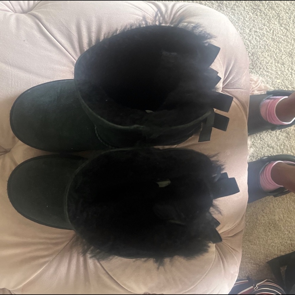Ugg Boots . Comes with Cleaning Kit